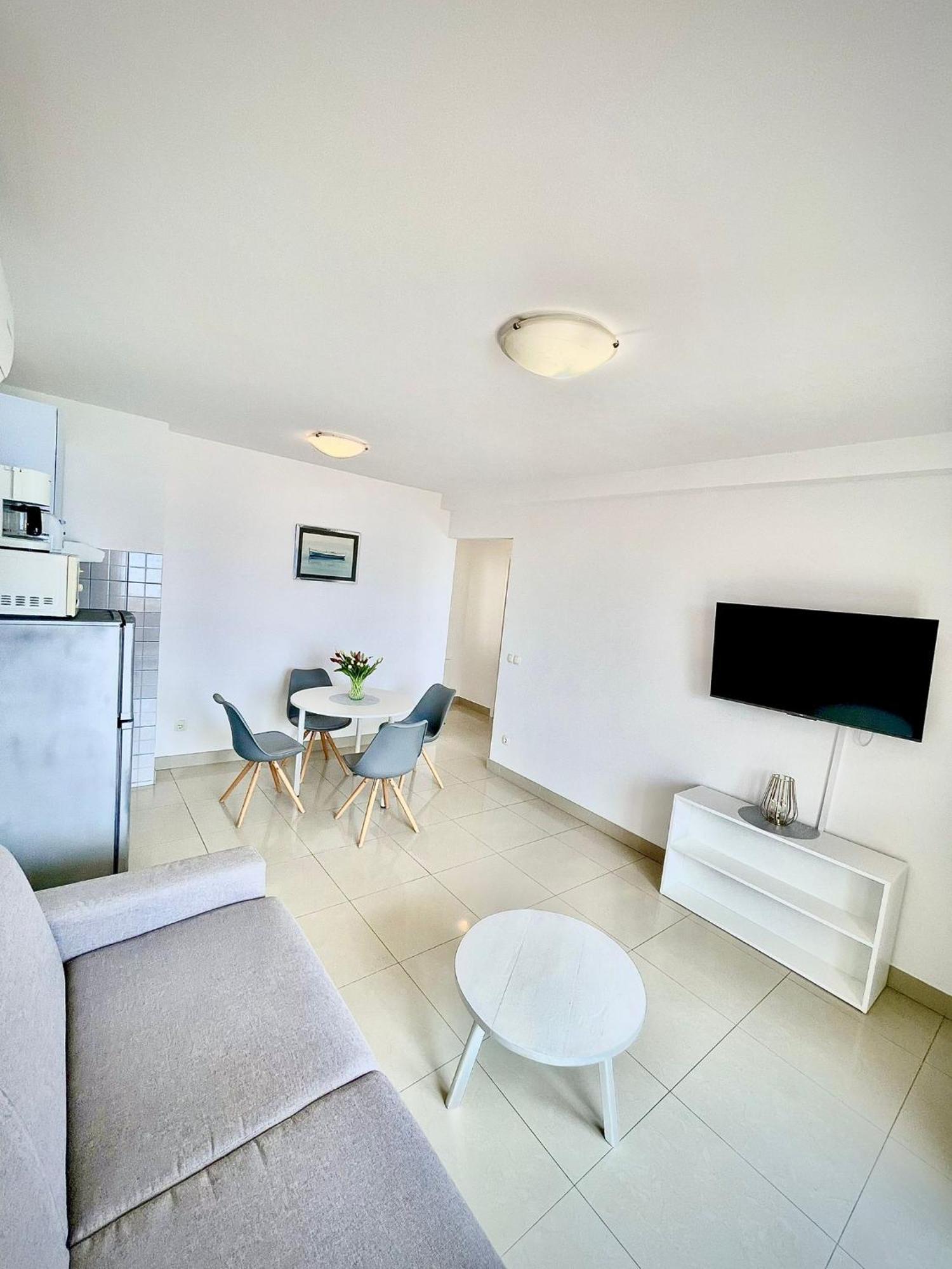 Apartments Katara Brela Exterior photo
